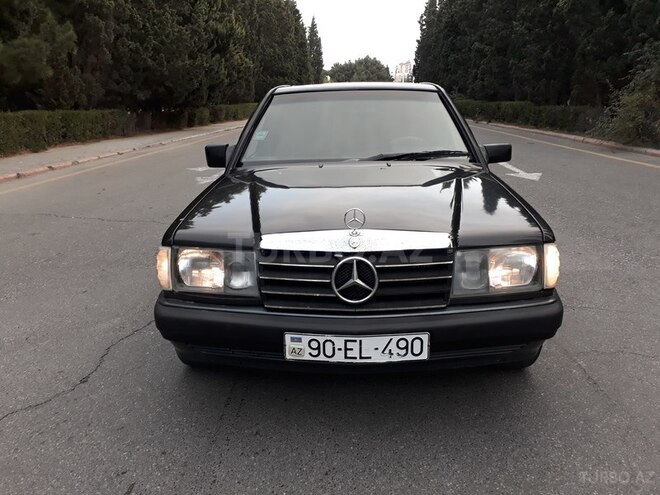 Mercedes 190 1991, 220,000 km - 1.8 l - Sumqayıt