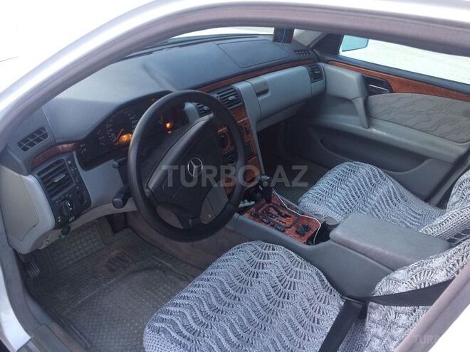 Mercedes C 300 1999, 355,000 km - 3.0 l - Bakı