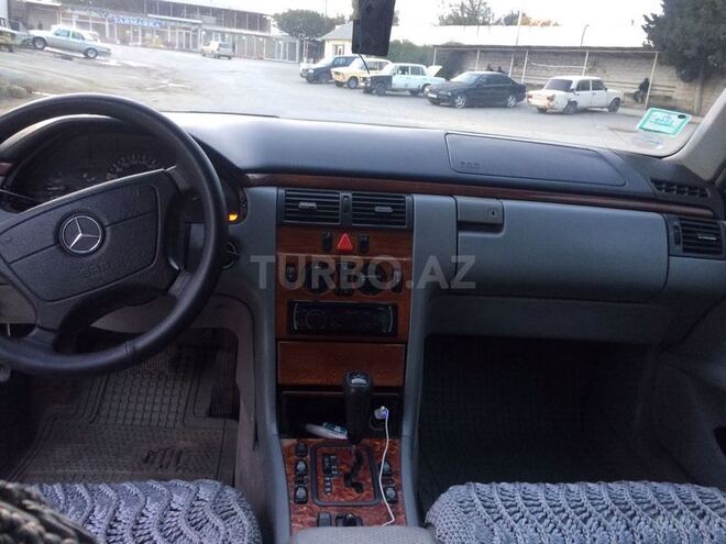 Mercedes C 300 1999, 355,000 km - 3.0 l - Bakı