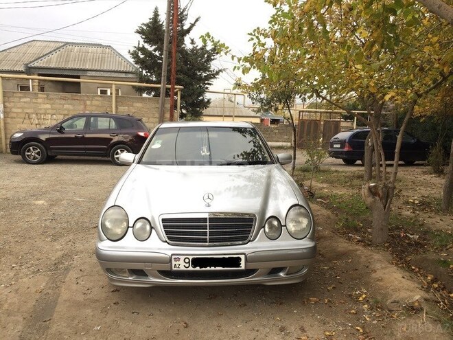 Mercedes E 200 2000, 298,000 km - 2.0 l - Bakı