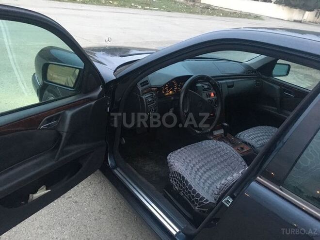 Mercedes E 240 1998, 288,738 km - 2.4 l - Bakı