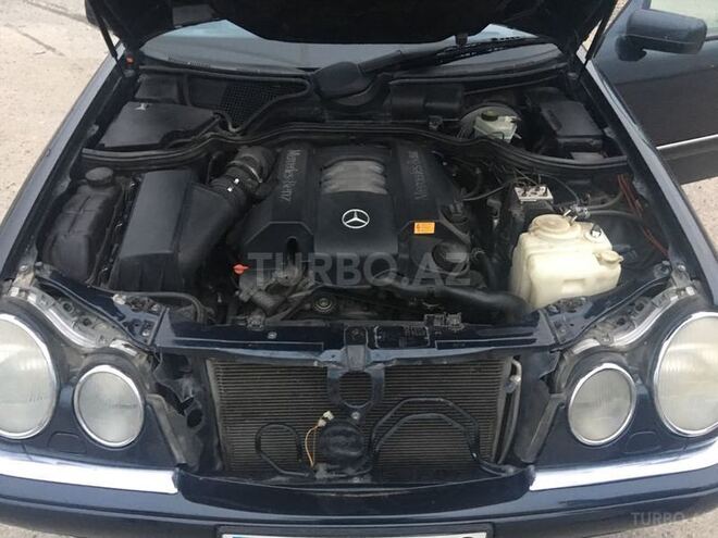 Mercedes E 240 1998, 288,738 km - 2.4 l - Bakı