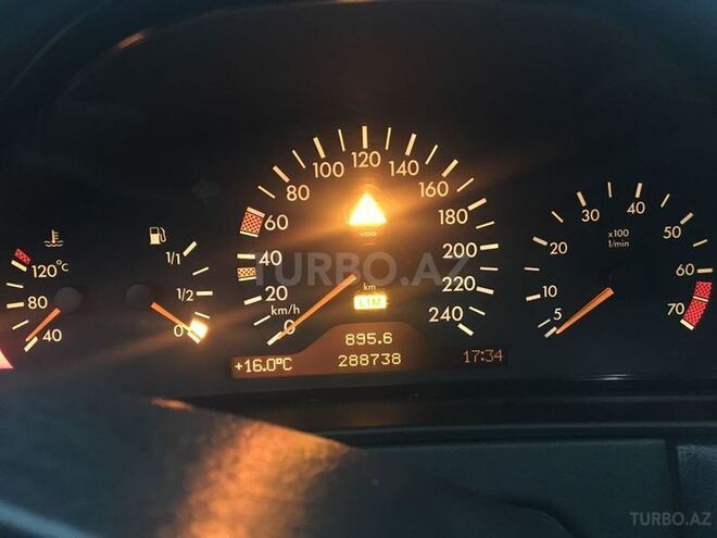 Mercedes E 240 1998, 288,738 km - 2.4 l - Bakı