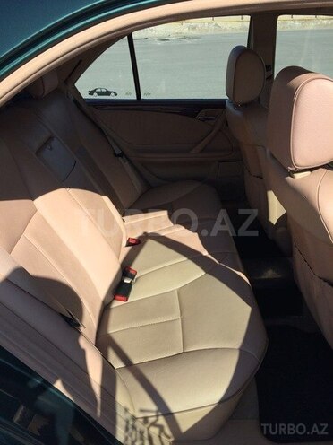 Mercedes E 280 1999, 246,000 km - 2.8 l - Bakı