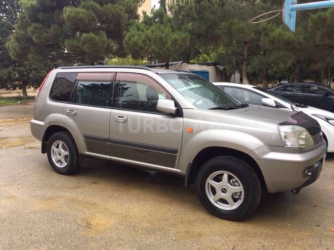 Nissan X-Trail 2002, 220,000 km - 2.0 л - Bakı