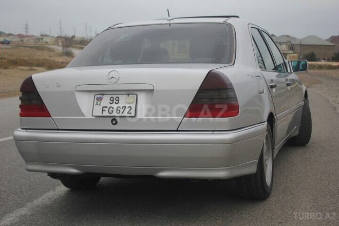Mercedes C 230 2000, 186,000 km - 2.3 l - Bakı