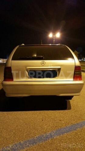 Mercedes C 220 2000, 405,000 km - 2.2 l - Sumqayıt