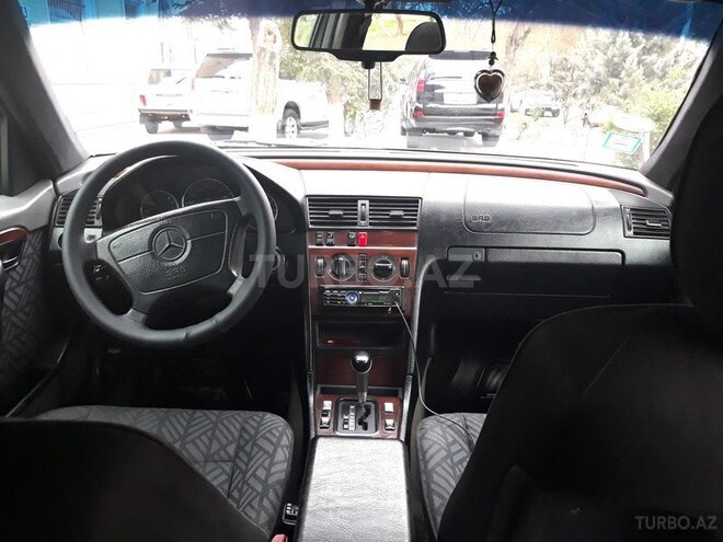 Mercedes C 200 1995, 34,000 km - 2.0 l - Sumqayıt