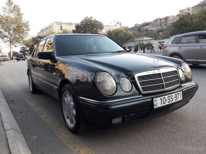 Mercedes E 230 1995, 264,000 km - 2.3 l - Bakı