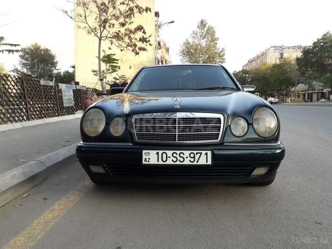 Mercedes E 230 1995, 264,000 km - 2.3 l - Bakı