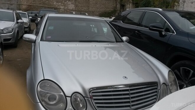Mercedes E 270 2002, 250,000 km - 2.7 l - Bakı