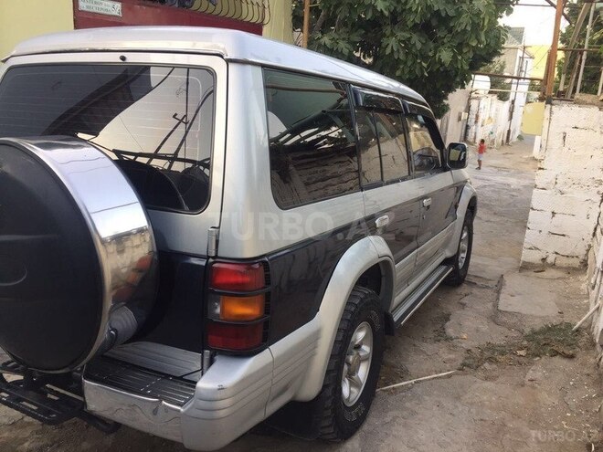 Mitsubishi Pajero 1994, 350,000 km - 2.8 l - Bakı