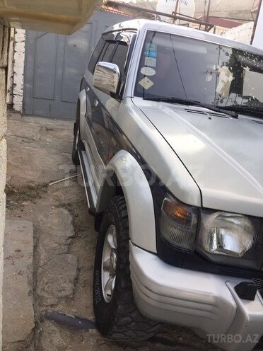 Mitsubishi Pajero 1994, 350,000 km - 2.8 l - Bakı