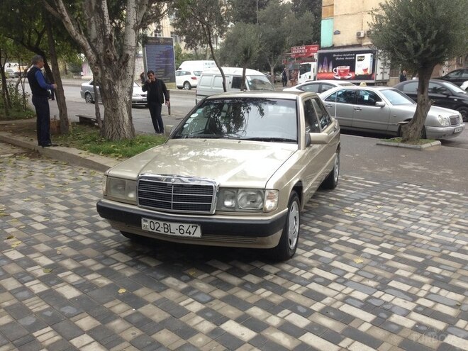 Mercedes 190 1990, 320,000 km - 2.3 l - Bakı
