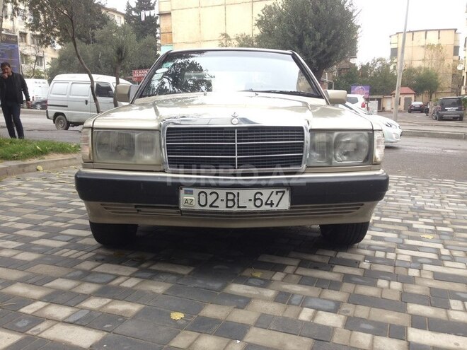 Mercedes 190 1990, 320,000 km - 2.3 l - Bakı