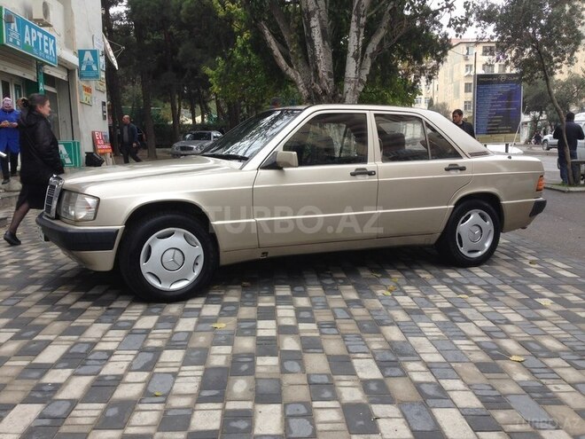 Mercedes 190 1990, 320,000 km - 2.3 l - Bakı