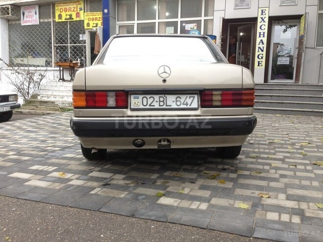 Mercedes 190 1990, 320,000 km - 2.3 l - Bakı