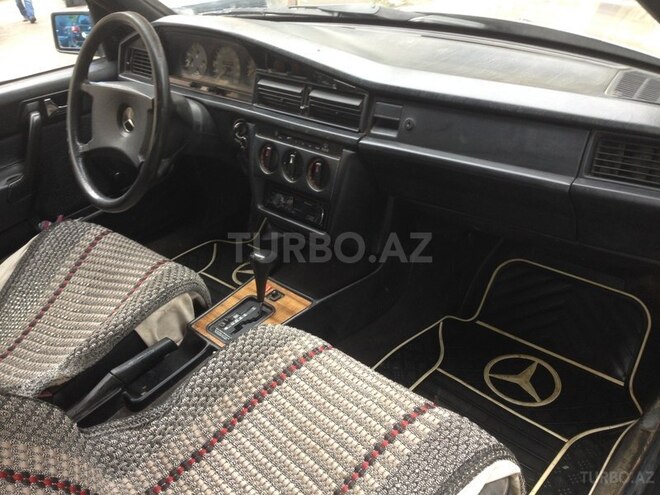 Mercedes 190 1990, 320,000 km - 2.3 l - Bakı