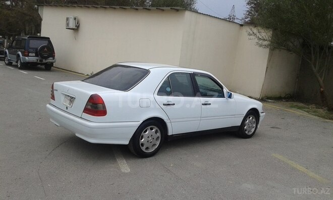 Mercedes C 230 1997, 223,000 km - 2.3 l - Sumqayıt