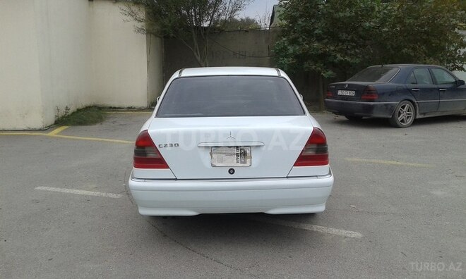 Mercedes C 230 1997, 223,000 km - 2.3 l - Sumqayıt