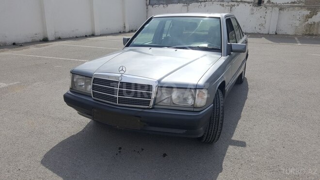Mercedes 190 1990, 272,350 km - 2.0 l - Bakı