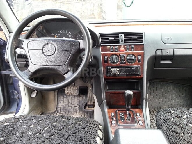 Mercedes C 200 2000, 166,235 km - 2.0 л - Xırdalan