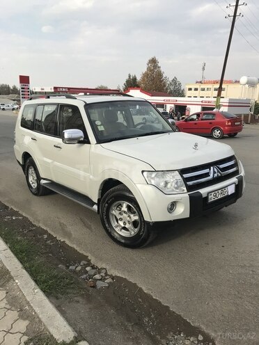 Mitsubishi Pajero 2008, 300,000 km - 3.0 l - Gəncə