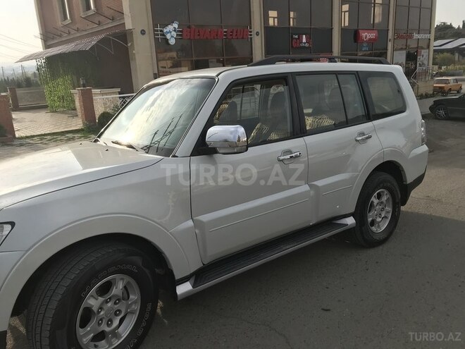 Mitsubishi Pajero 2008, 300,000 km - 3.0 l - Gəncə