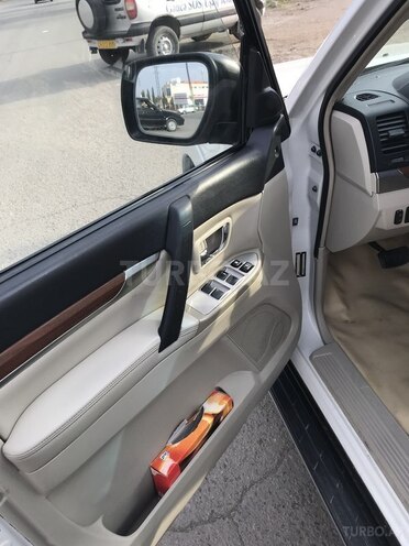 Mitsubishi Pajero 2008, 300,000 km - 3.0 l - Gəncə