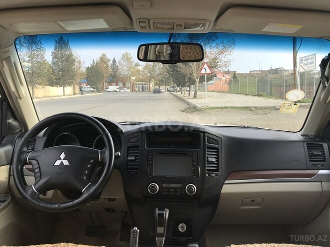 Mitsubishi Pajero 2008, 300,000 km - 3.0 l - Gəncə