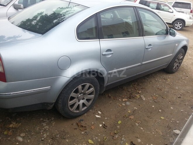 Volkswagen Passat 2002, 205,000 km - 1.8 л - Bakı