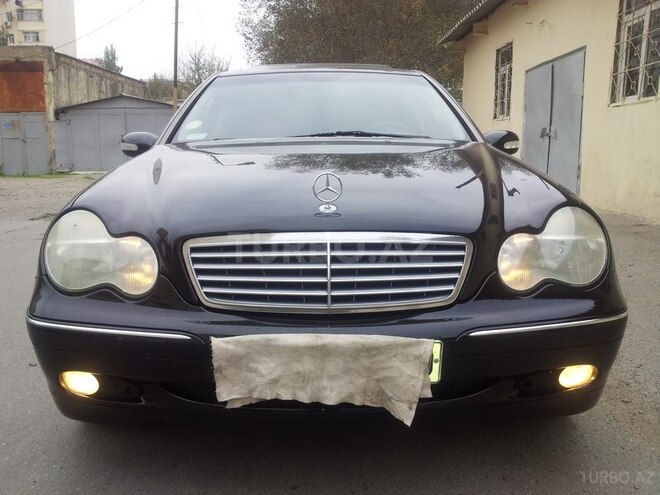 Mercedes C 240 2003, 238,461 km - 2.6 l - Bakı