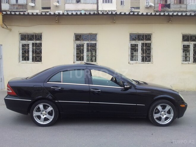 Mercedes C 240 2003, 238,461 km - 2.6 l - Bakı