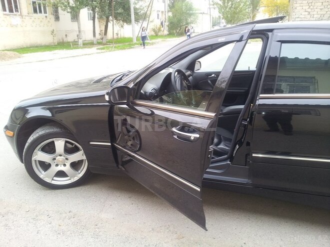 Mercedes C 240 2003, 238,461 km - 2.6 l - Bakı