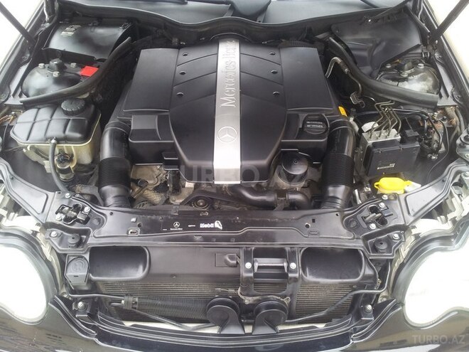 Mercedes C 240 2003, 238,461 km - 2.6 l - Bakı