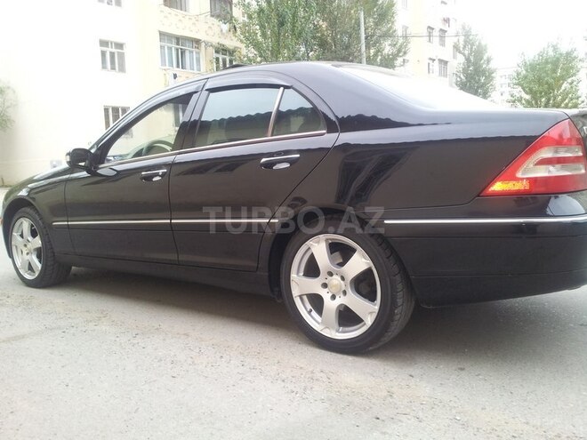 Mercedes C 240 2003, 238,461 km - 2.6 l - Bakı
