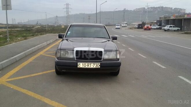 Mercedes E 250 1992, 580,000 km - 2.5 l - Bakı