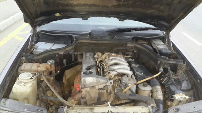 Mercedes E 250 1992, 580,000 km - 2.5 l - Bakı