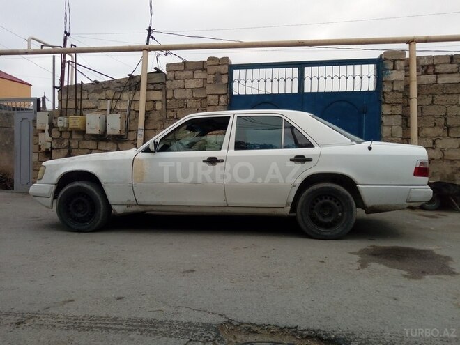 Mercedes E 200 1991, 294,000 km - 2.0 l - Bakı