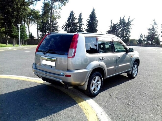 Nissan X-Trail 2001, 170,000 km - 2.0 l - Qax