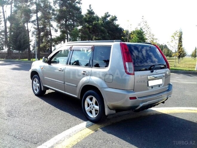 Nissan X-Trail 2001, 170,000 km - 2.0 l - Qax