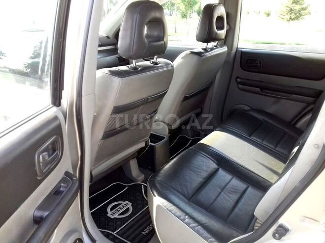 Nissan X-Trail 2001, 170,000 km - 2.0 l - Qax