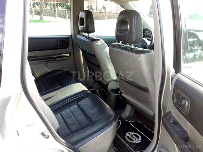 Nissan X-Trail 2001, 170,000 km - 2.0 l - Qax