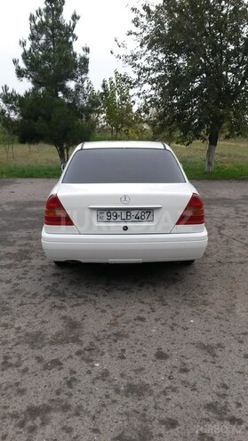 Mercedes C 180 1994, 195,057 km - 1.8 l - Salyan