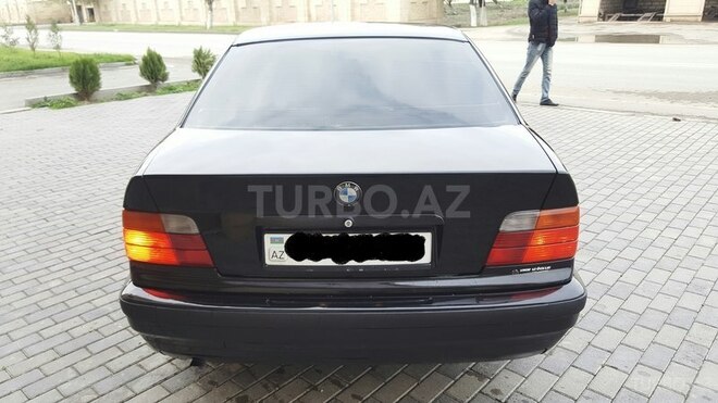 BMW 318 1996, 250,000 km - 1.8 l - Bakı