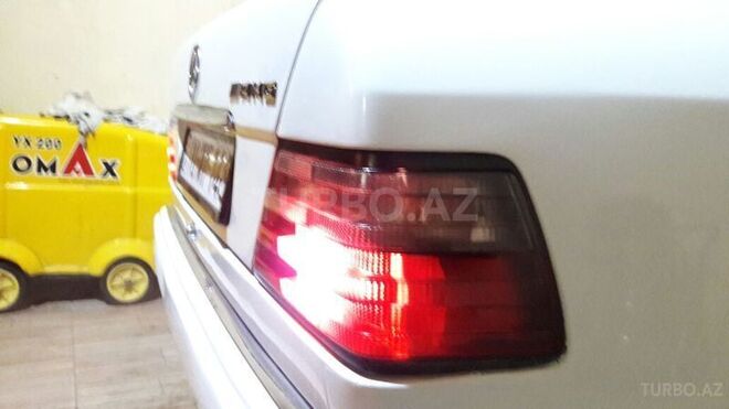 Mercedes E 230 1990, 300,000 km - 2.3 l - Bakı