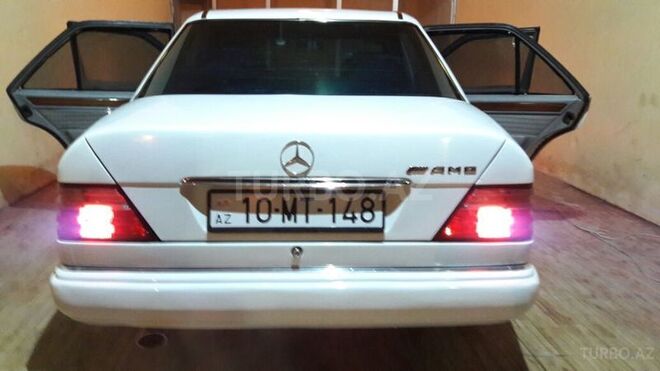 Mercedes E 230 1990, 300,000 km - 2.3 l - Bakı