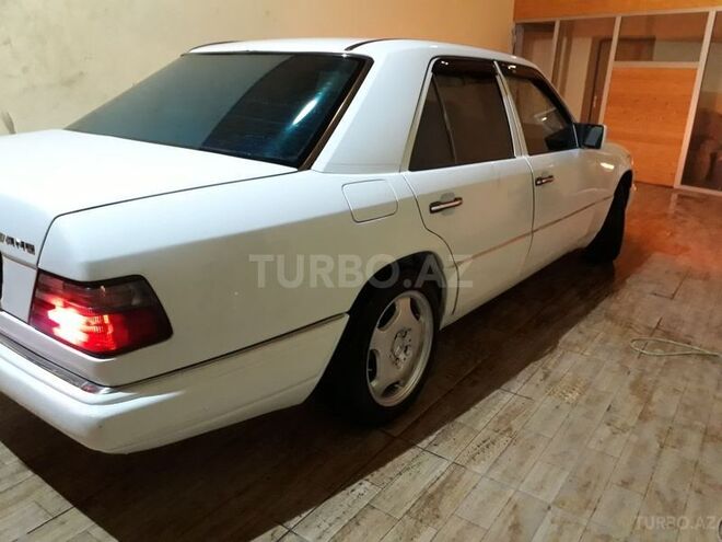 Mercedes E 230 1990, 222,222 km - 2.3 л - Bakı