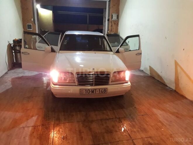 Mercedes E 230 1990, 222,222 km - 2.3 л - Bakı