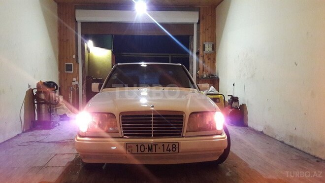 Mercedes E 230 1990, 222,222 km - 2.3 л - Bakı